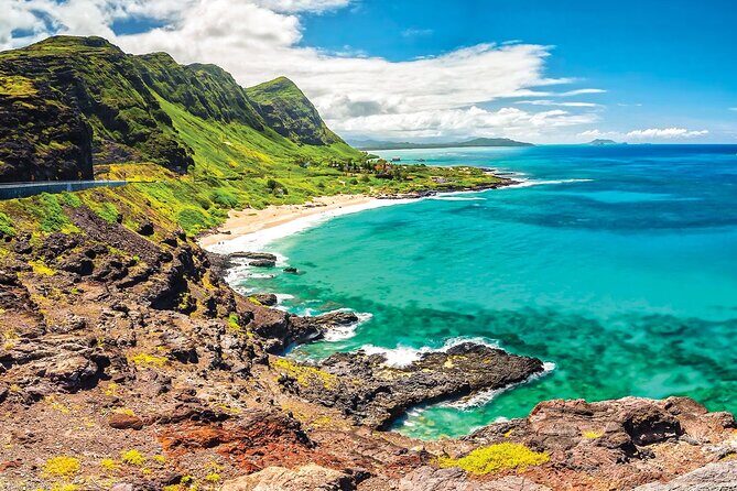 PRIVATE Premium Circle Island Tour (12 Stops) - Chinaman’s Hat at Mokoli‘i Island, then fruit stands and shrimp country