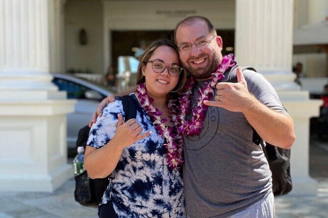Shared Arrival Transfer from Honolulu Airport to Waikiki Hotels - Meeting point reality: the airline-specific spots at HNL