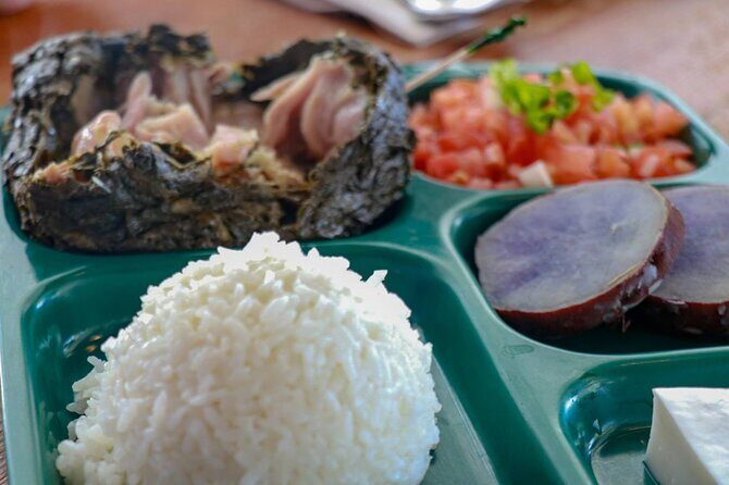 Shared Food & Waterfall Tour in Honolulu - How the day flows: pickup, timing, and why the order matters