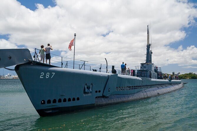 Stars and Stripes Tour: Pearl Harbor and Battleship Missouri - Getting Around: Air-Conditioned Coach/Minivan and a Max-50 Group