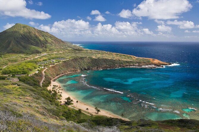 Tour of North Shore & Waimea Waterfall - How the Waikiki Minibus Ride Sets Up the Whole Day