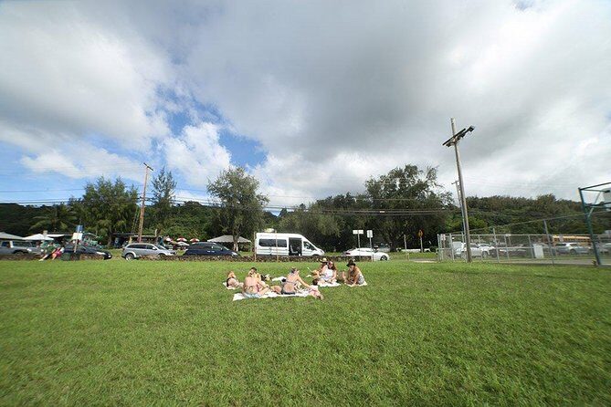 Transportation to North Shore - The 8-Hour Format: Sun, Weather Changes, and Group Pace