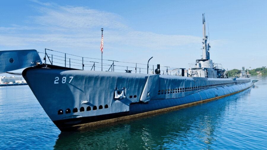 USS Arizona Memorial - Honolulu City - Pearl Harbor Tour - Two WWII museums: the context most people miss