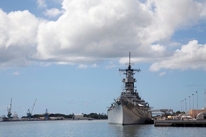 VIP tour to Pearl Harbor Arizona Memorial - The Navy shuttle across Pearl Harbor: scale you can’t fake