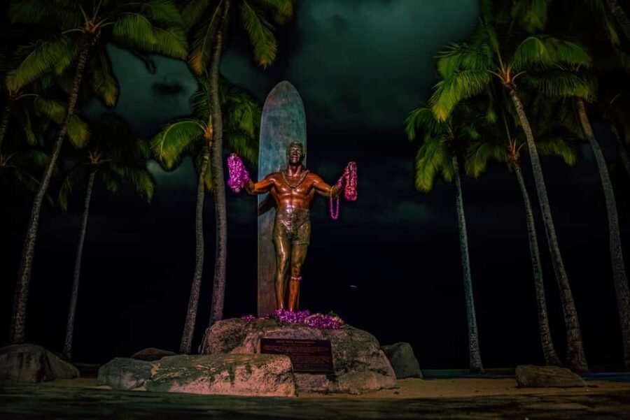 Waikiki Ghosts Boos and Booze Haunted Pub Crawl - Waikiki Landmarks You’ll See Along the Route