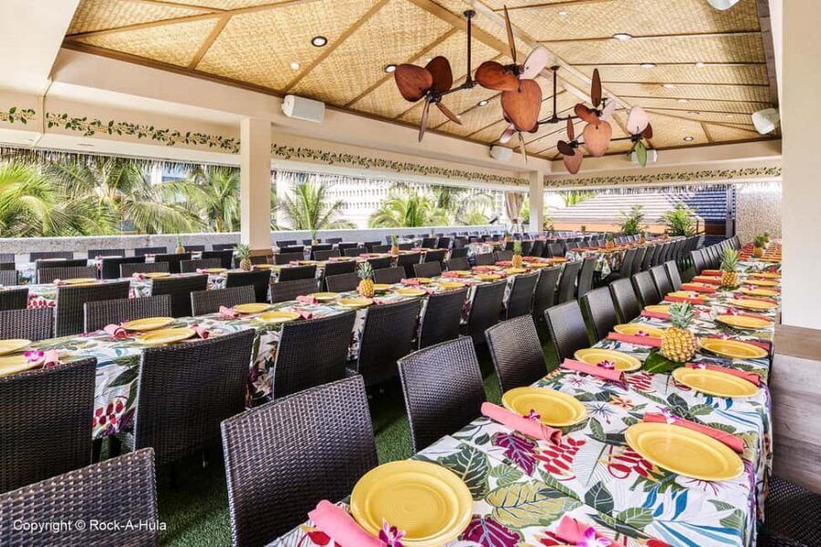 Waikiki: Luau and Buffet w/ optional Rock-A-Hula Show - Maui Gold Pineapple Welcome and the Included E Komo Mai Tai