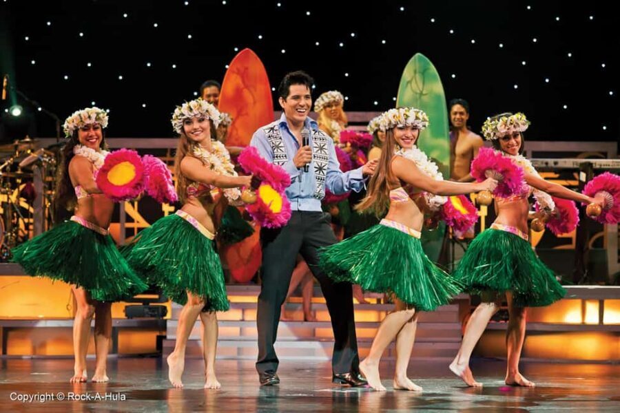 Waikiki: Rock-A-Hula Show Ticket and Buffet Option - The pre-show portion: Hawaiian music, warm welcome, and an easy start