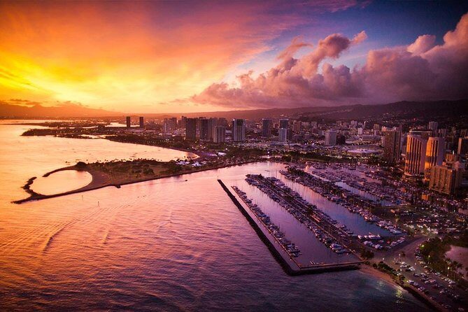 Waikiki Sunset - 50 Min Helicopter Tour - Doors Off or On - Diamond Head at dusk: the shadow line effect