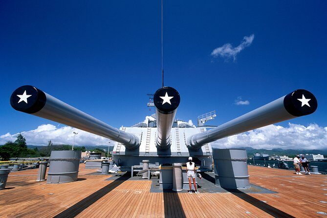 WWII Pearl Harbor Heroes Deluxe Tour - Pearl Harbor National Memorial: turning a famous date into real context